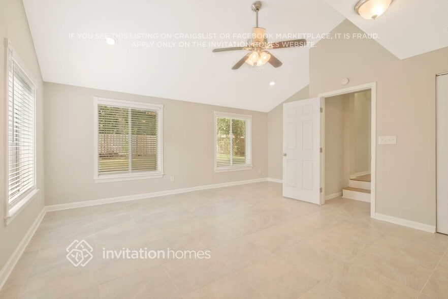 Building Photo - 3691 Ballestero Dr S