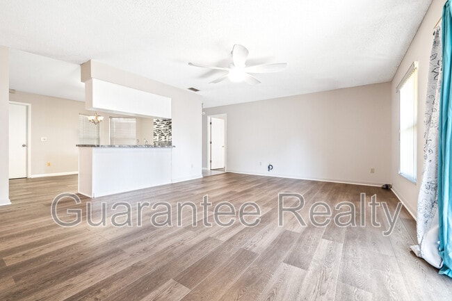 Building Photo - 1611 High Point Ct SW