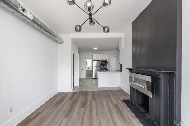 Building Photo - 1841 N Kedzie Ave