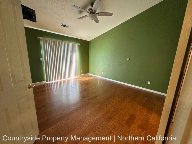 Building Photo - 3 br, 2 bath House - 1502 Barnum Ct