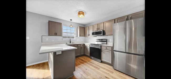 Building Photo - 142 Beach Dr