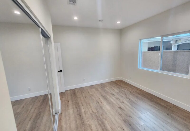 Building Photo - 7126 Matilija Ave