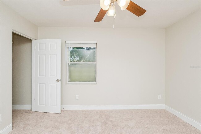 Building Photo - 1405 N Lake Shipp Dr