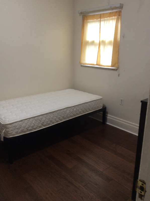 Building Photo - 516 Cato St