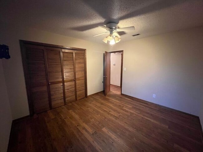 Building Photo - Pensacola - Windermere - 3 Bedroom, 2 Bath...