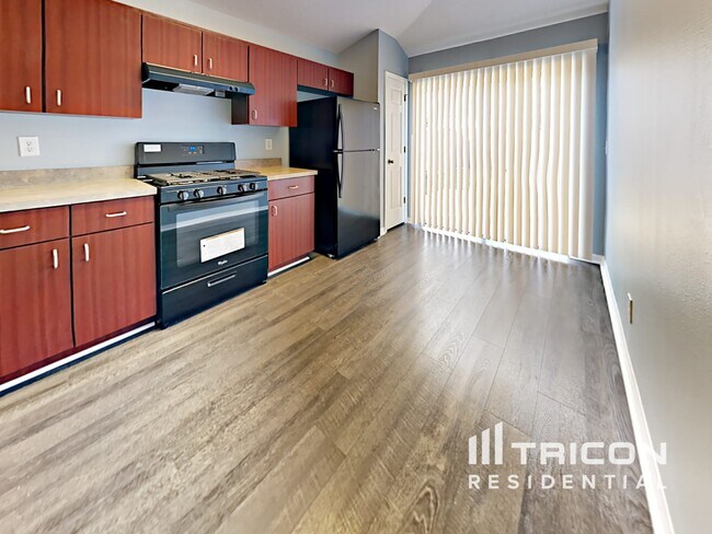 Building Photo - 7520 Oxford Garden Cir