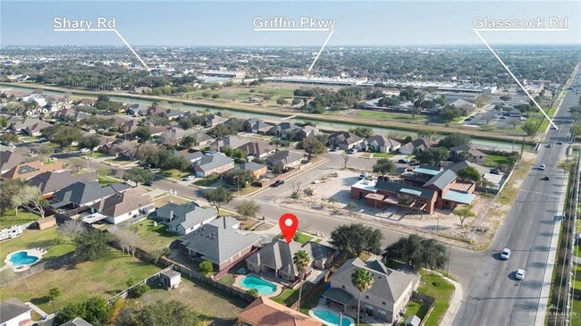 Building Photo - 33-25 1/2 E St