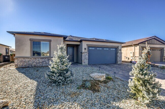 Primary Photo - Home for rent in Prescott Valley!