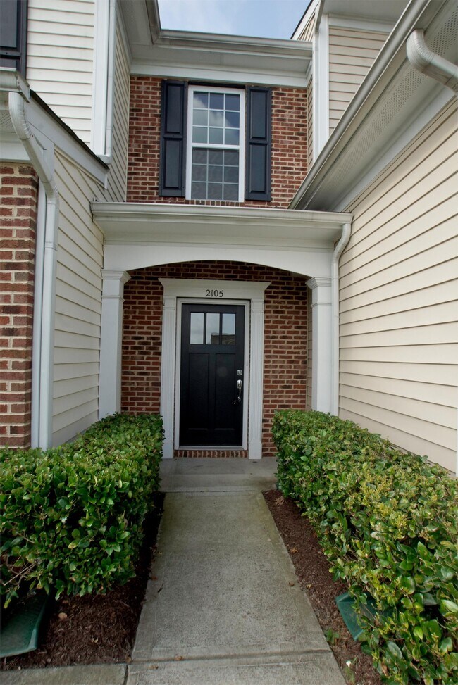 Building Photo - 2105 Corwith Dr