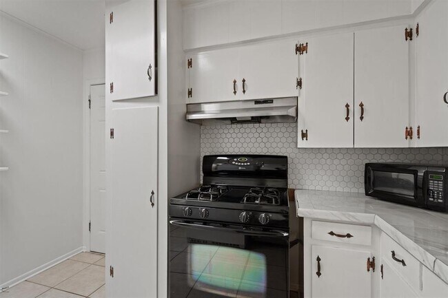 Building Photo - 4402 Terrilance Dr