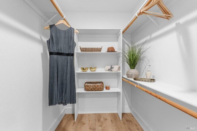 Building Photo - 101 Merrill St