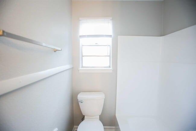 Building Photo - 2100 Virginia Dr