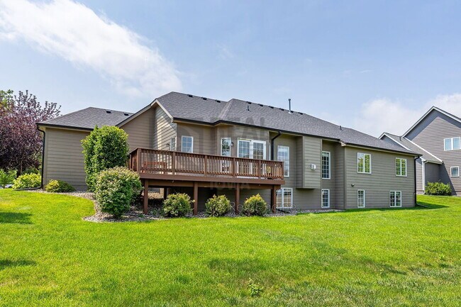 Building Photo - 2305 NE Hanover Ct
