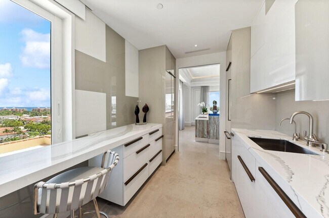 Building Photo - 150 Bradley Pl