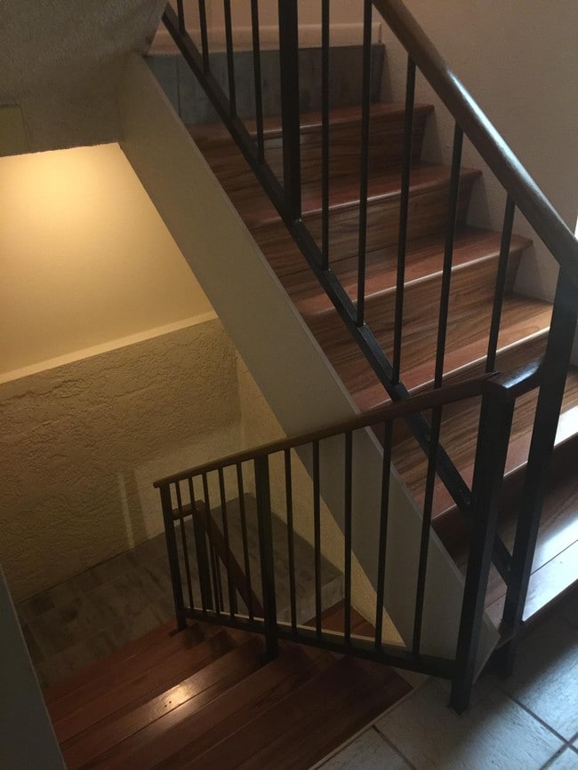 Tri-Level Townhouse - 627 2nd St