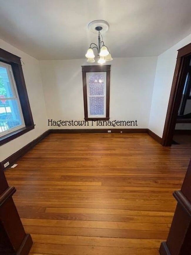 Building Photo - 3 BR North End Hagerstown