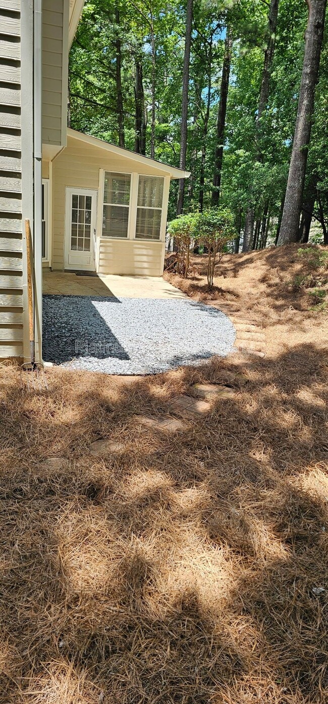 Building Photo - 940 Club Chase Ct