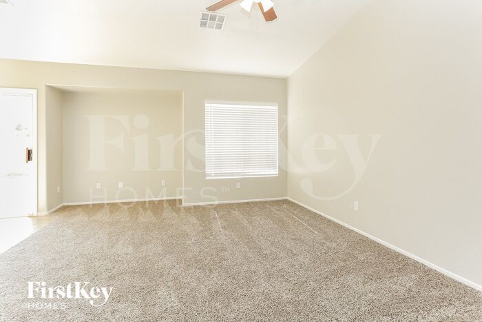 Building Photo - 2115 Mountain Rock Ct
