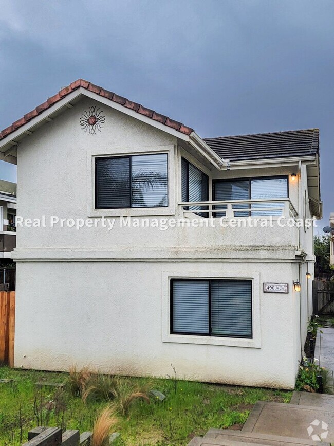 Building Photo - AVAILABLE NOW - 3 Bed, 2.5 Bath Grover Bea...