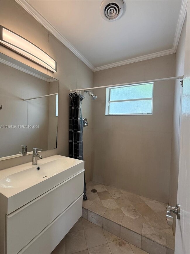 Building Photo - 7415 Normandy St