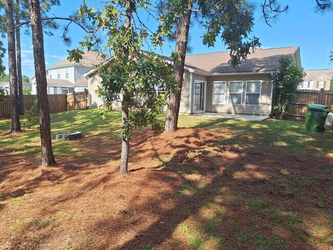 Building Photo - Wonderfully Remodeled Three Bedroom Home i...