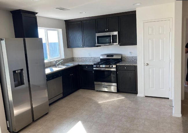 Building Photo - Coming Soon!