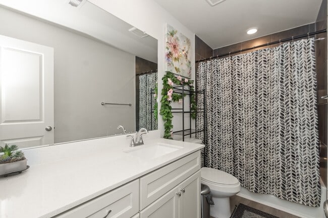 Building Photo - 76 Rd 51030