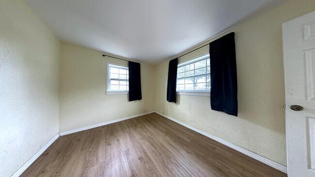 Building Photo - 4041 67th Ave N