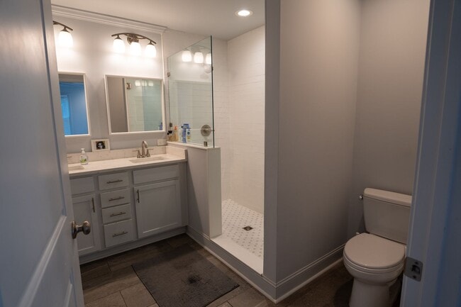 Building Photo - Normaltown home, a Charming 3 bedroom/ 2 bathroom Home Close to UGA and Hospitals!