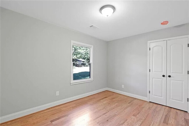 Building Photo - 334 Michael Dr