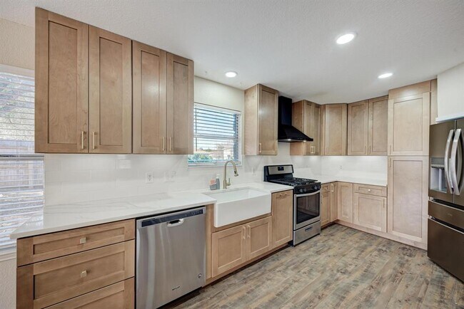 Building Photo - 2317 Friarcreek Loop