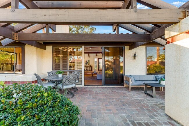 Building Photo - 44350 Michigan Ct