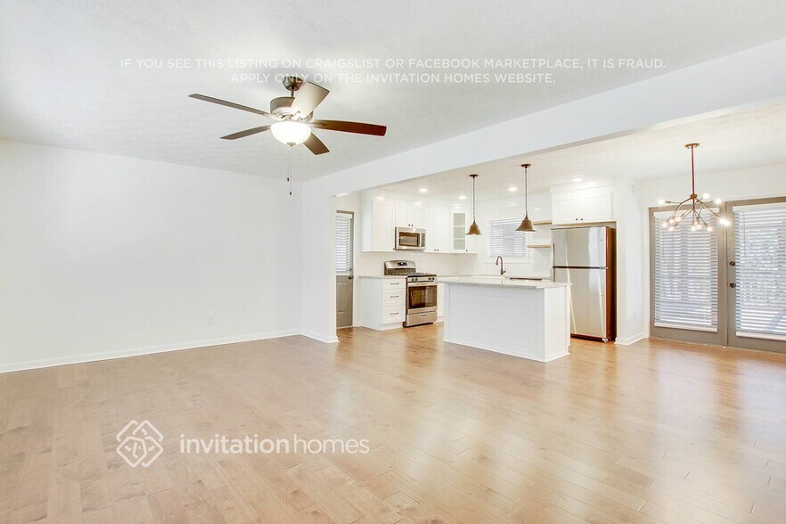 Building Photo - 675 Village Ln Dr SW