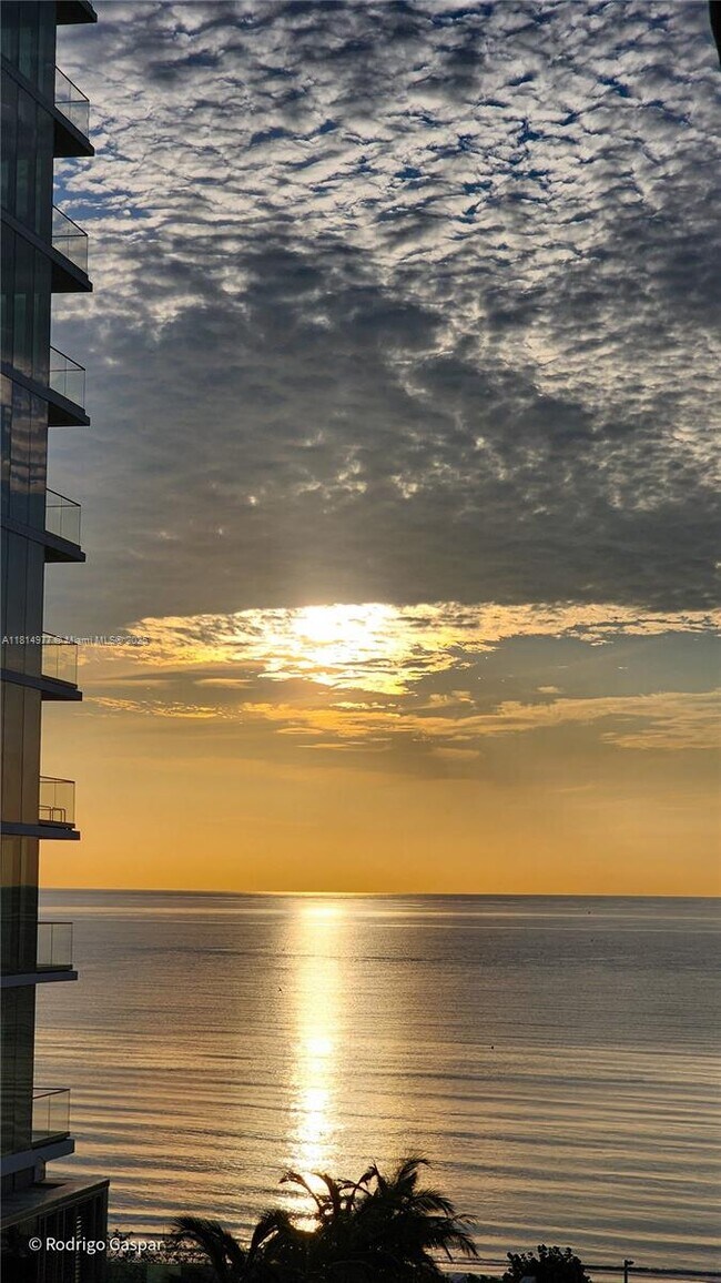 Building Photo - 2030 S Ocean Dr