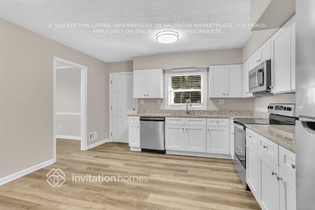 Building Photo - 3640 W Potomac Dr