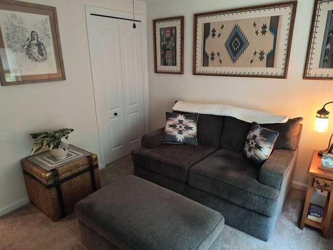 Building Photo - 28 Owens Dr