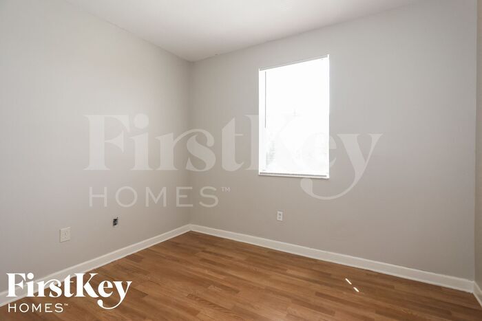 Building Photo - 24521 SW 110th Ave