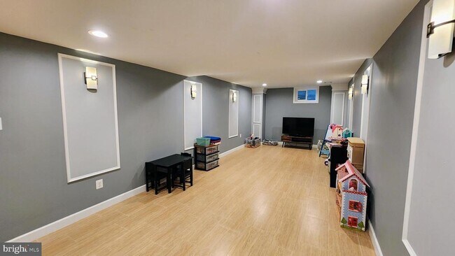 Building Photo - 5503 Chestermill Ct