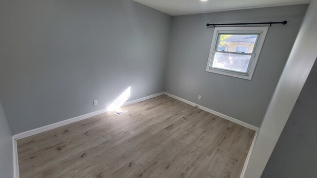 Building Photo - 149 Austin Ave