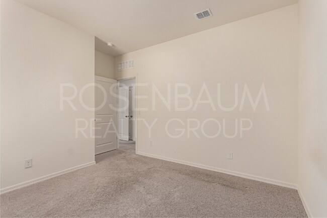 Building Photo - 47662 W Mellen Ln