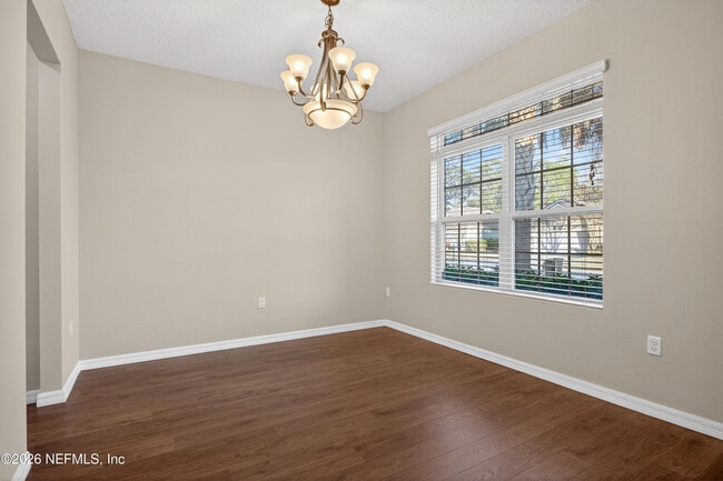 Building Photo - 104 Riachuelo Ln