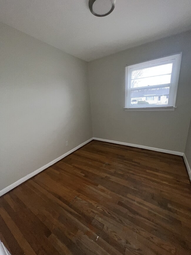 Building Photo - 1006 Highmont Dr