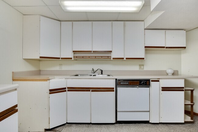 Building Photo - 2300 Avenue F