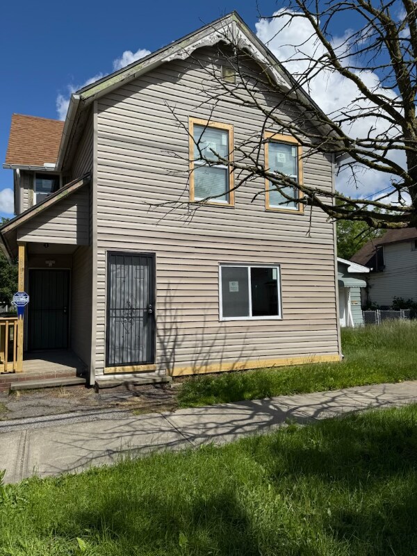 Primary Photo - 3199 W 44th St