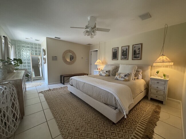 Building Photo - 468 Bellini Cir