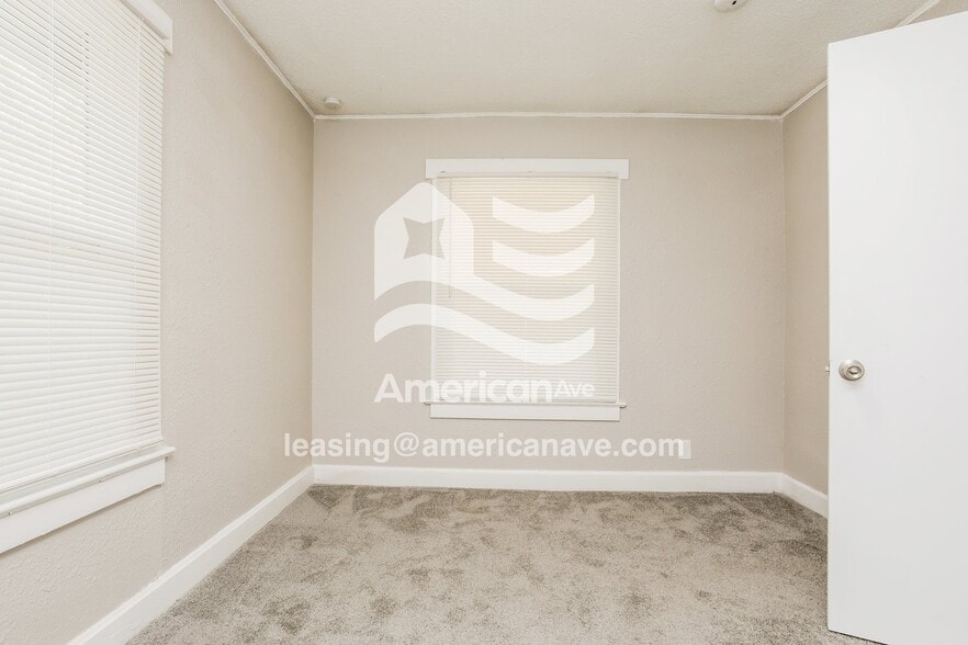 Building Photo - 522 S Hardy Ave