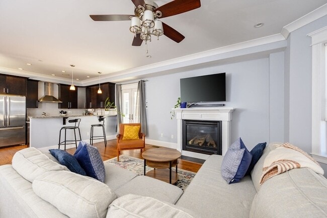 Building Photo - 39 Coffey St