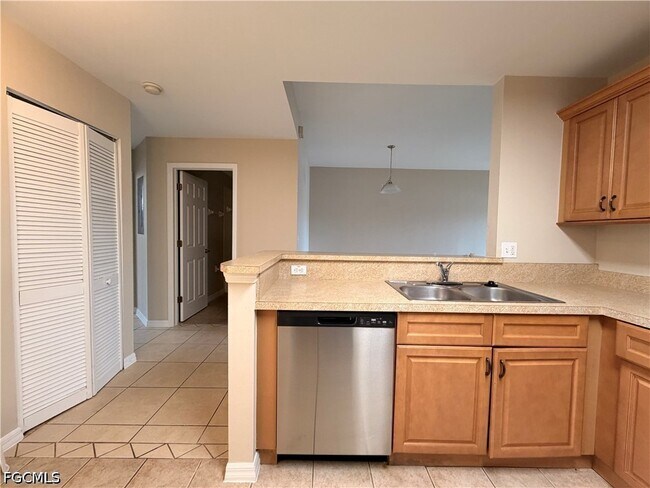 Building Photo - 4299 Bellasol Cir