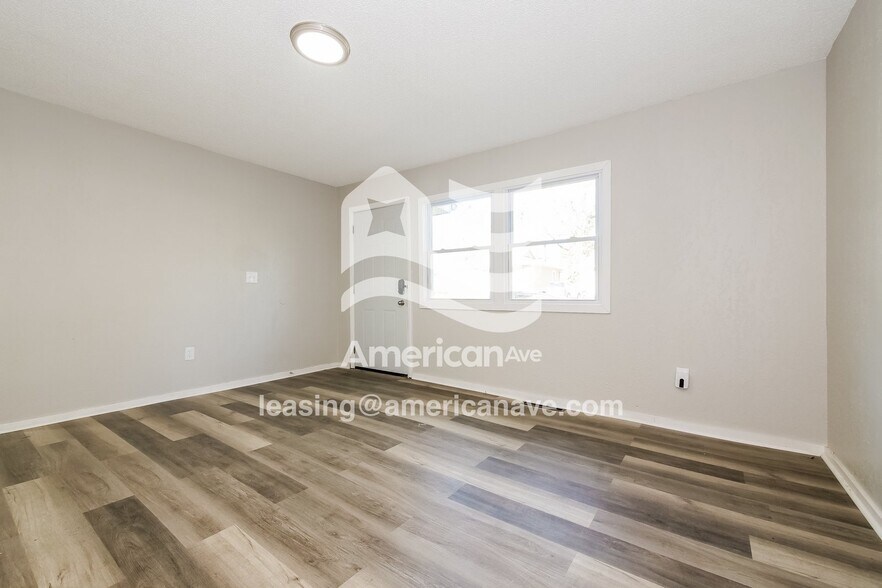 Building Photo - 3715 Mersington Ave