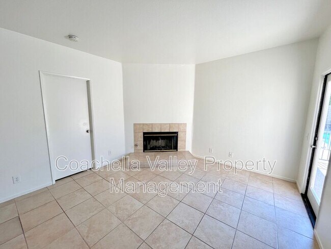 Building Photo - 74475 Driftwood Dr